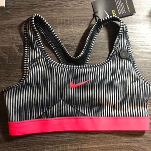 Nike sports bra never worn